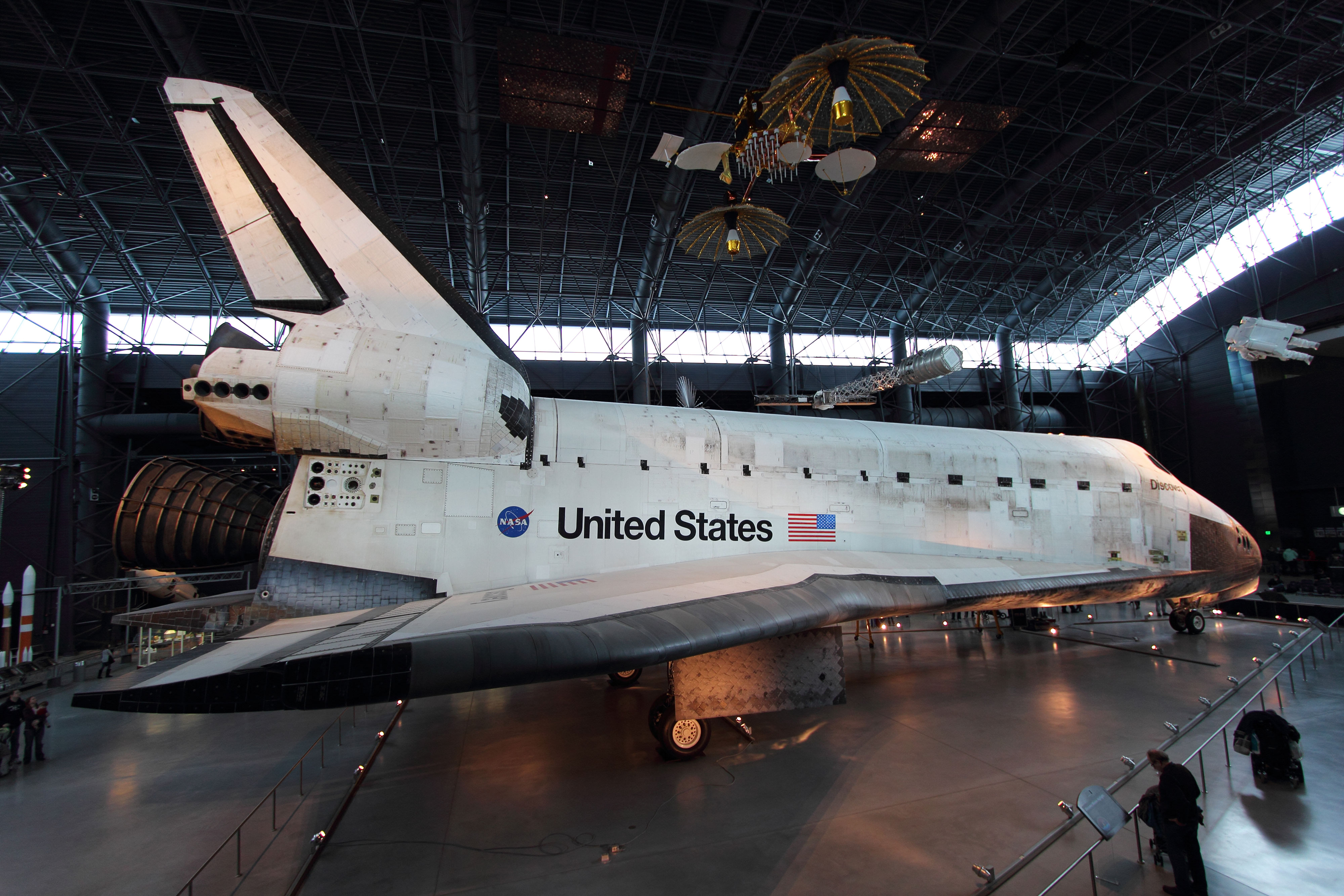 space shuttle discovery