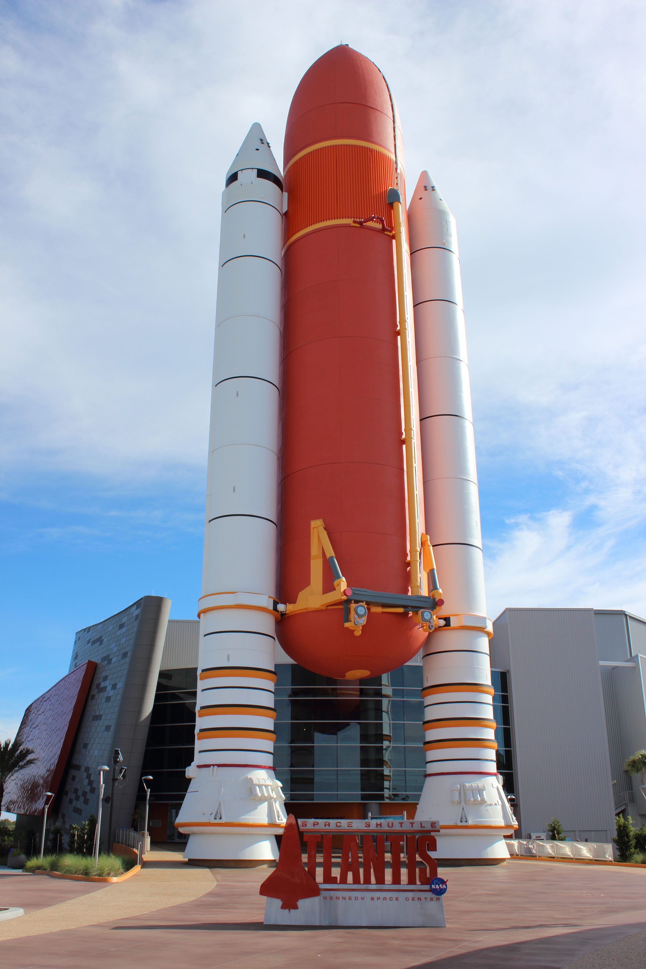 Delta 2 rocket exhibit opens at Kennedy Space Center – Spaceflight Now